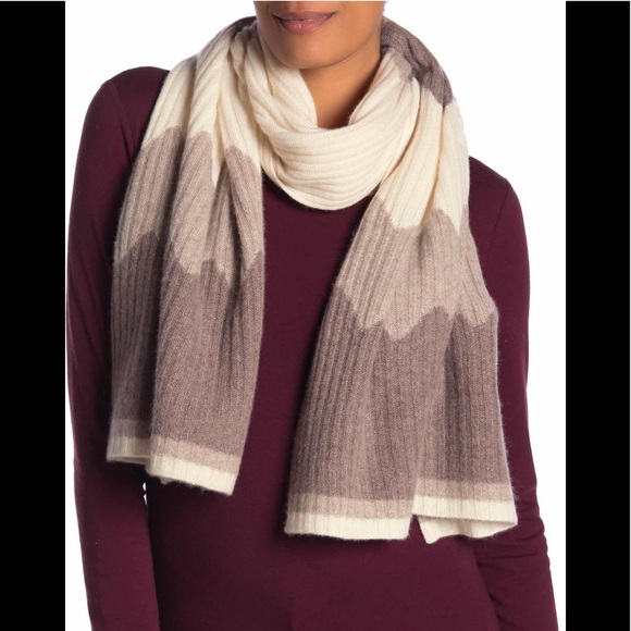 Halogen Accessories - NWT Halogen Cashmere Chevron Scarf